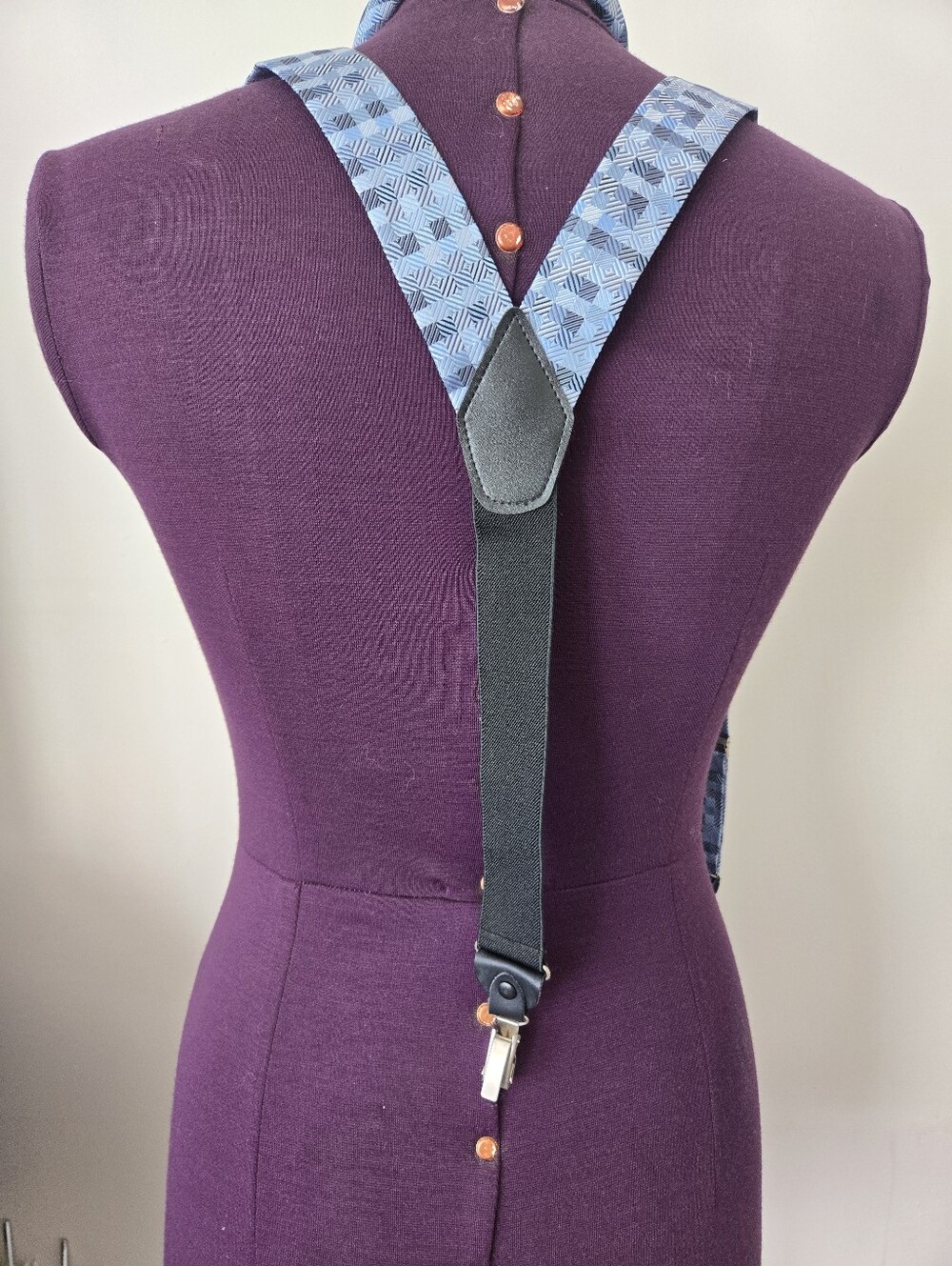 Giorgio Brutini Classic Blue Geometric Men's Tie and Suspenders Set - Picture 3 of 5